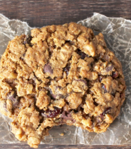 Big Oatmeal Raisin Cookie